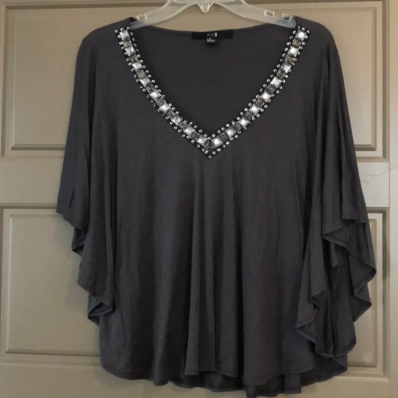 Forever 21 Tops - Forever 21 L Top